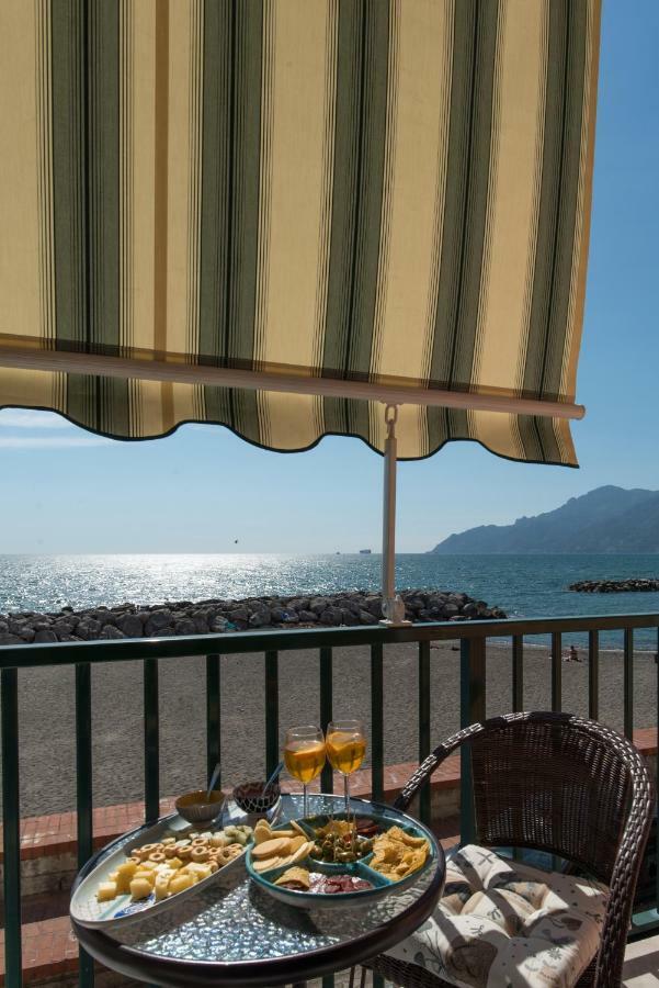 Dulce Mare Apartment Salerno Exterior photo